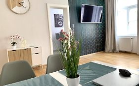 Premium Apartment Am Einsiedlerpark